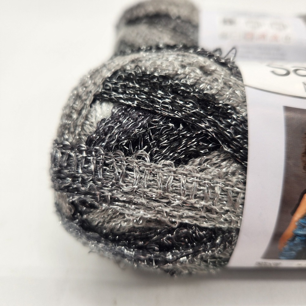 Red Heart Boutique Sashay Metallic Yarn Diamonds Lot 249 2 Balls Silver Grey NEW - Picture 2 of 9